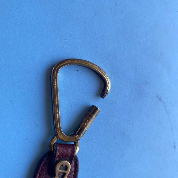 Vintage Etienne Aignetr “ L” key chain - Picture 6 of 6